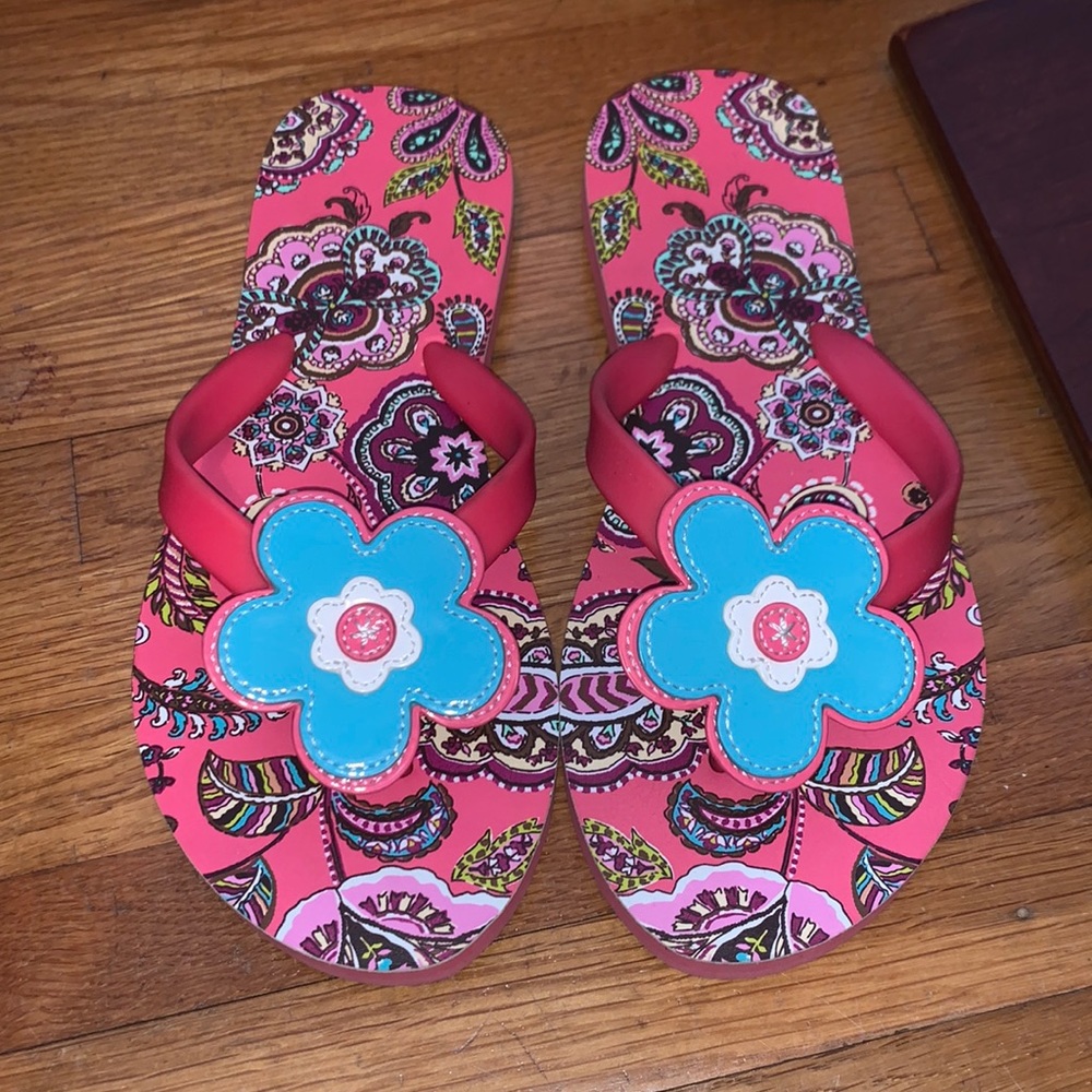 Vera Bradley flip flops